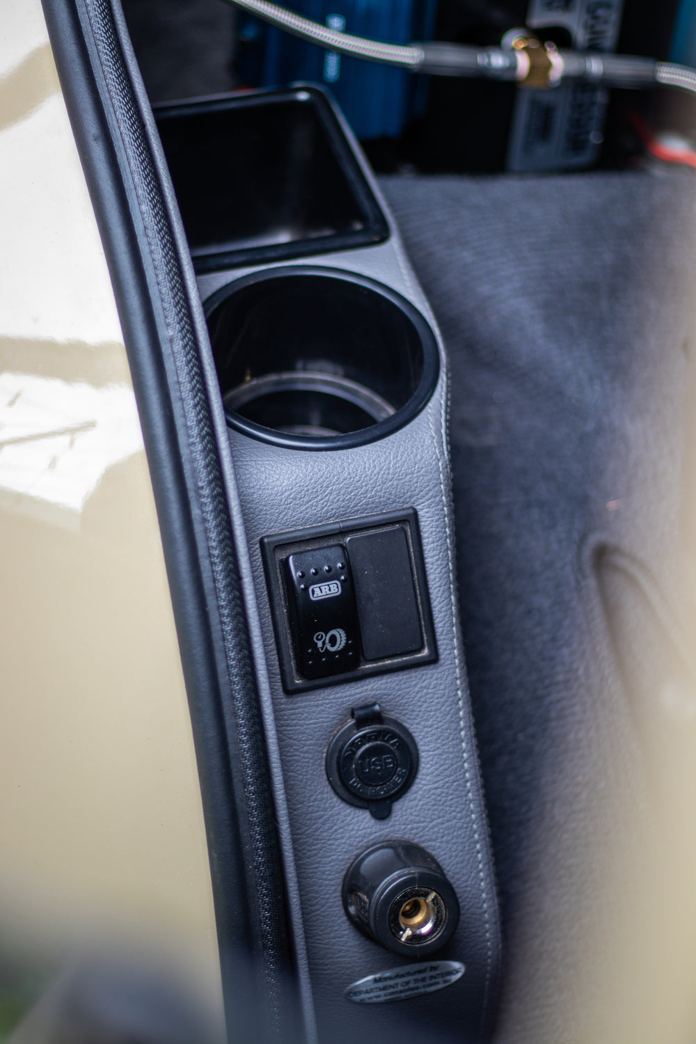 Grey rear side consoles 79 series dual cab arb compressor outlet