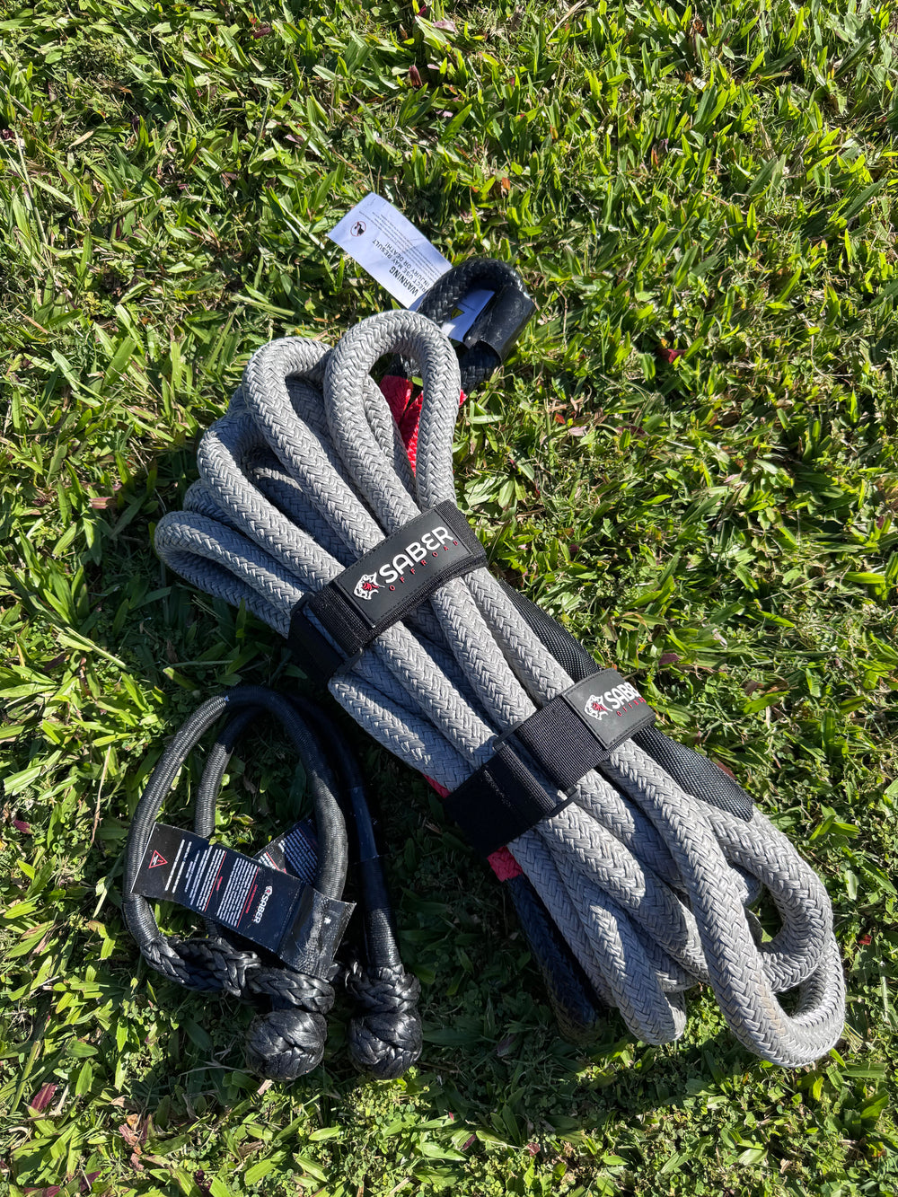Saber Offroad 12k heavy duty kinetic 4x4 recovery kit on grass ready to use 